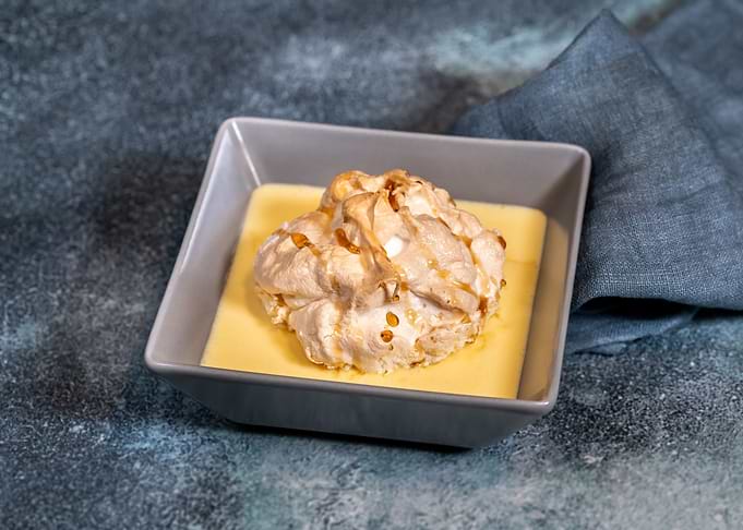 Floating island dessert