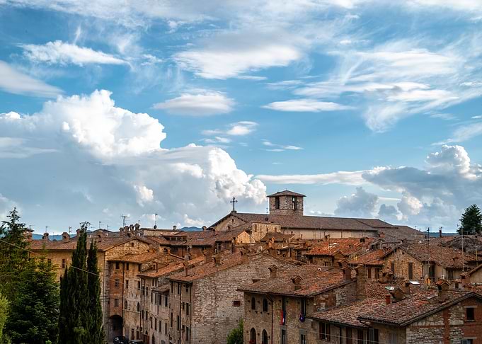 Gubbio corners
