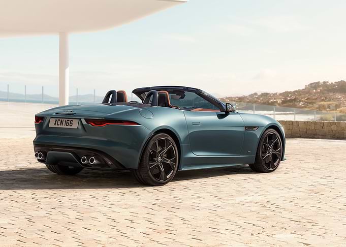 Jaguar f type 76