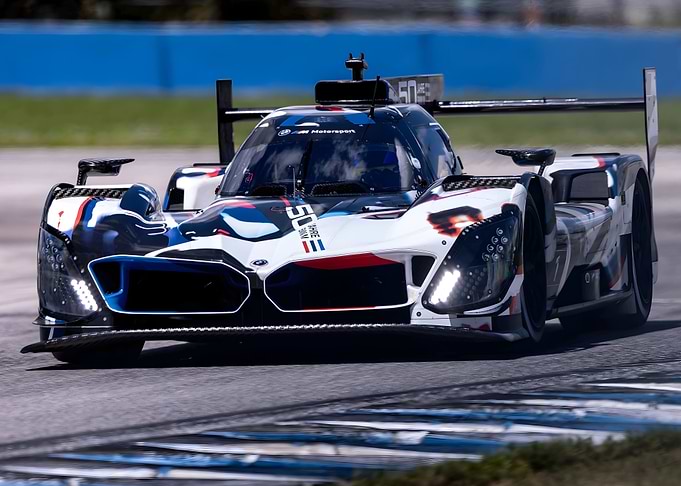 BMW Hybrid V8