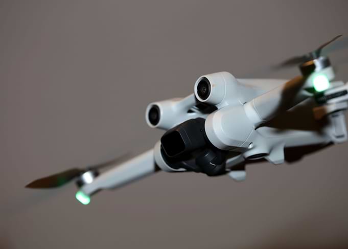 Flying drone copter macro