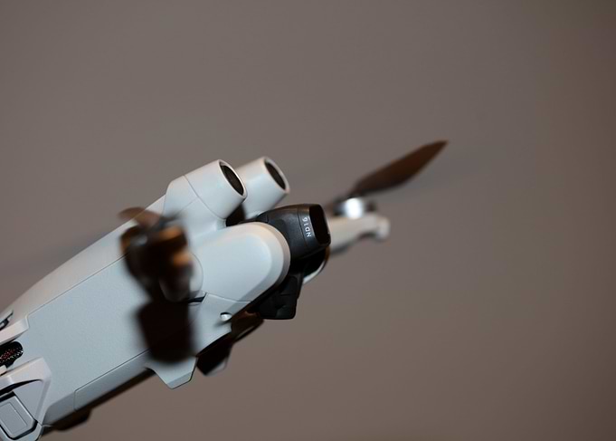 Flying drone copter macro