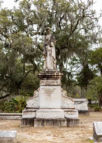 Weeping Gertrude