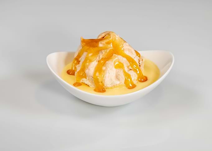 Floating island dessert