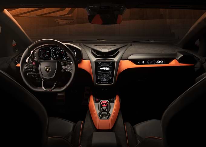 Lamborghini Revuelto