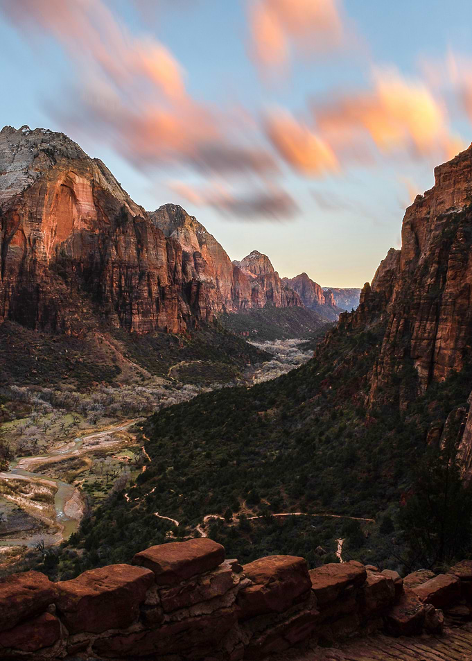 Rocky Cliffs Zion Park