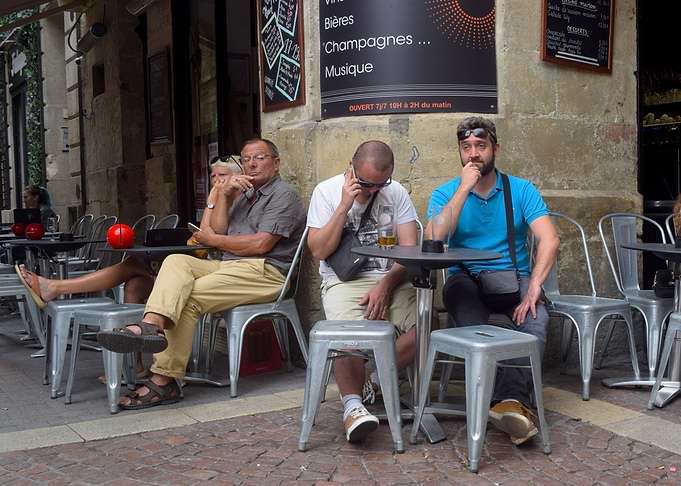 Bored in Bordeaux