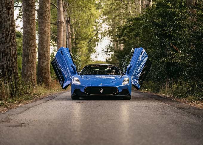 Maserati MC20