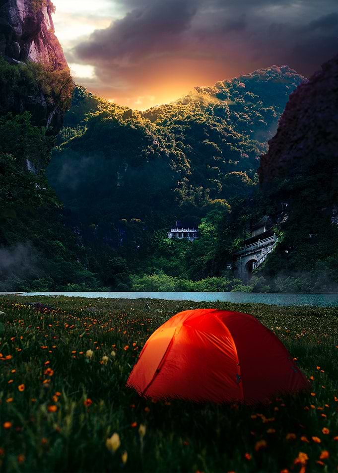 Discovering New Horizons