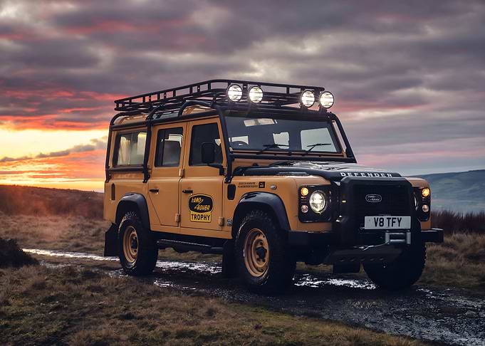 Land Rover Defender v8 Tro