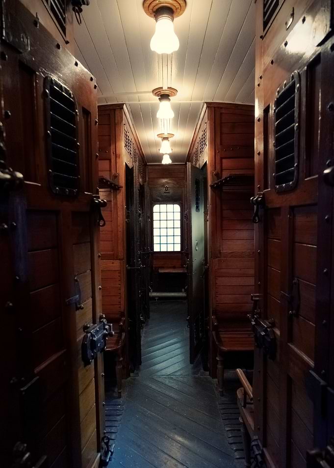 Train postal cabin empty o