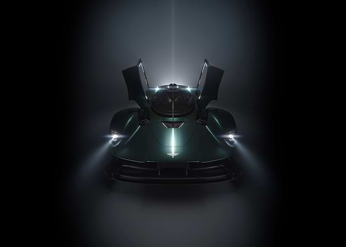 Aston Martin Valkyrie 2022