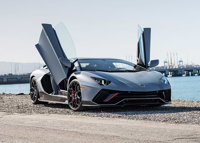 lamborghini aventador lp