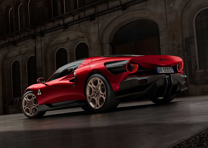 ALFA ROMEO 33 STRADALE REA