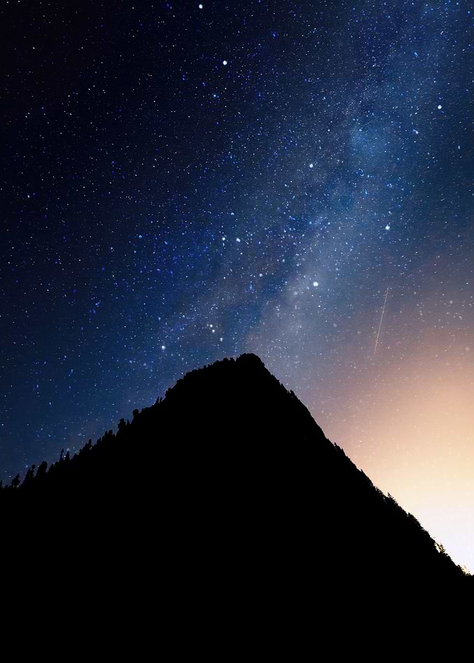 Inspiring night mountains