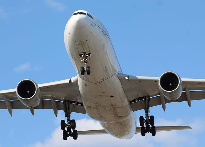 Airbus A330 landing