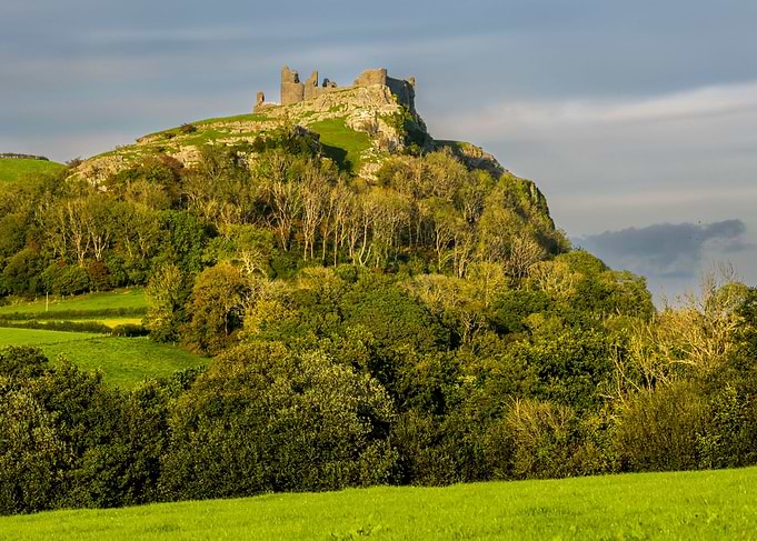 Carreg Cennen castle