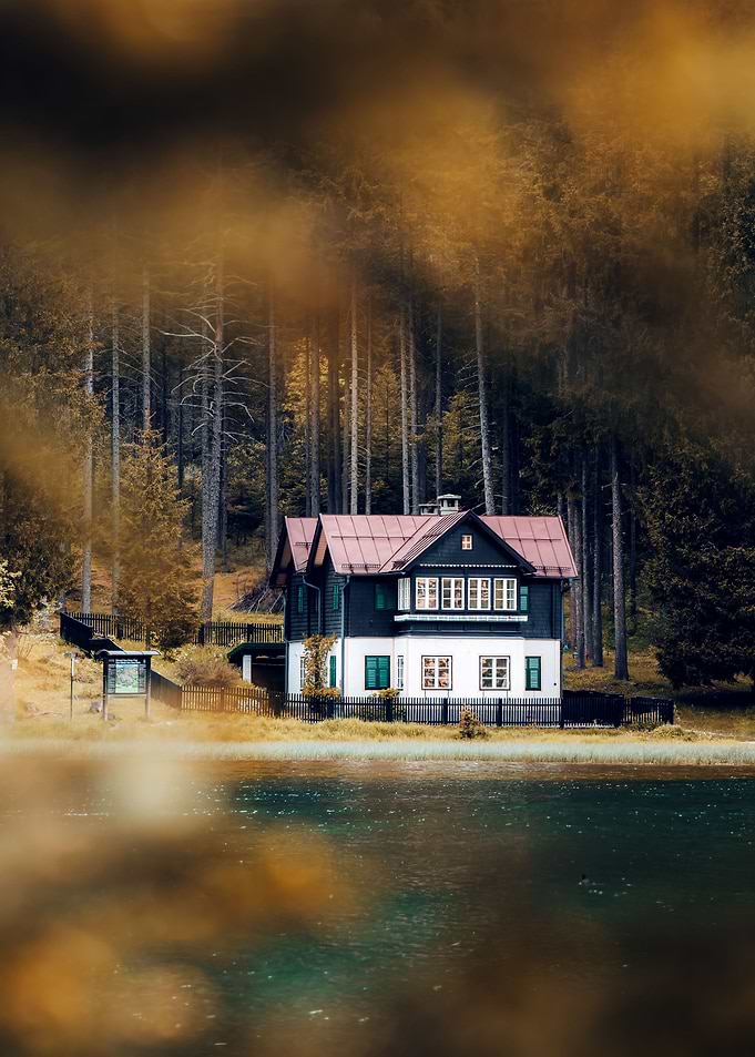 House by the lake
