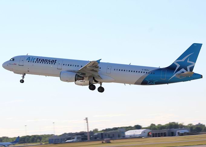 AIR Transat A321