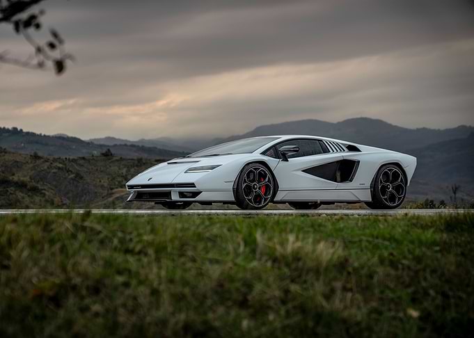 Lamborghini Sian mountain
