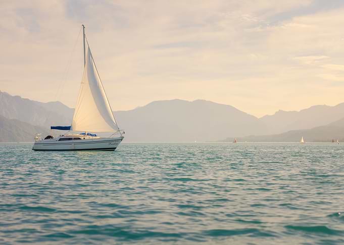 Sailing boat