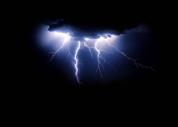 Lightning rays in dark sto