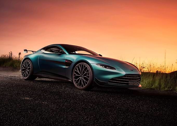 Aston Martin Vantage