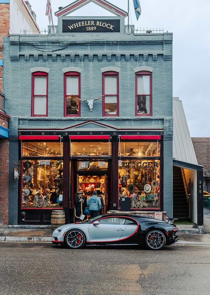 Bugatti chiron elegance