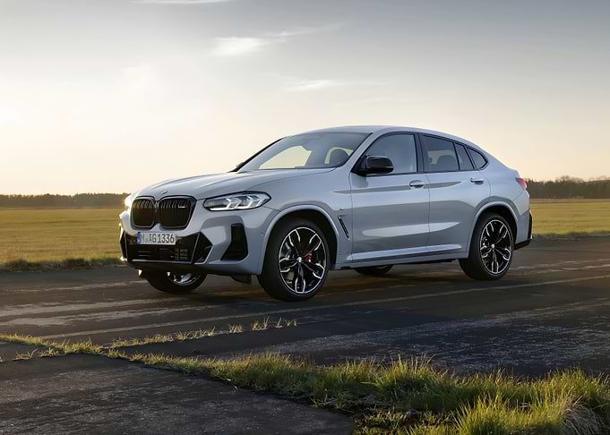 BMW M40i
