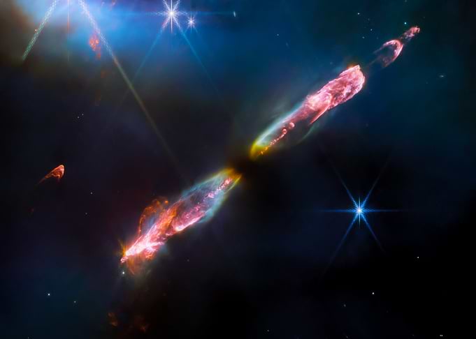 HH 211