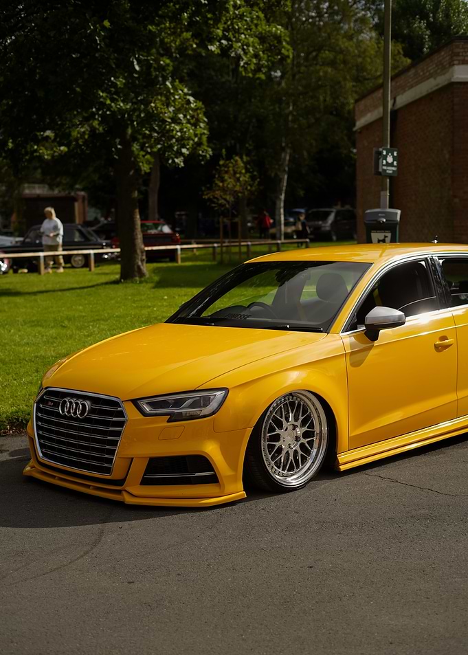 Vegas Yellow S3