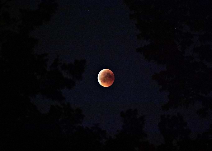 Red Moon