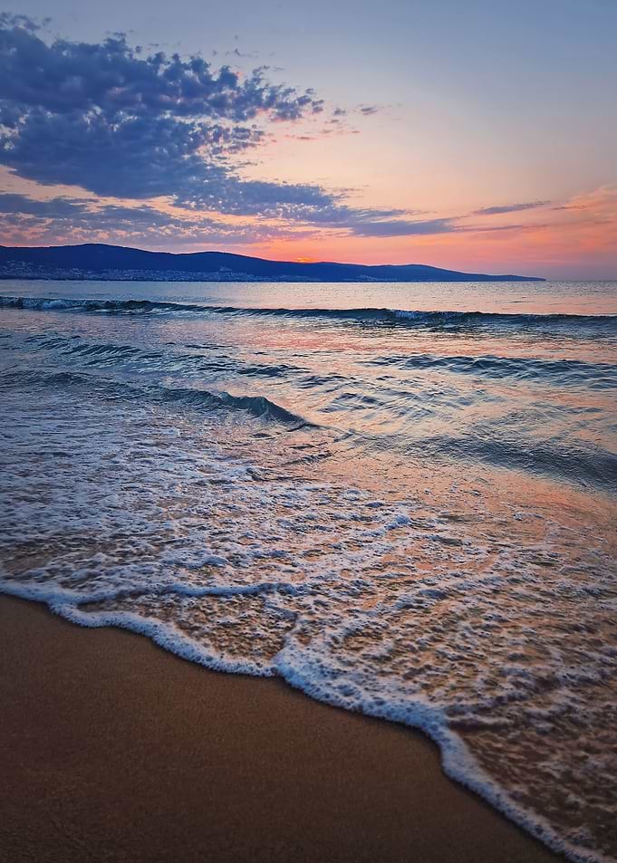 dawn at the sea