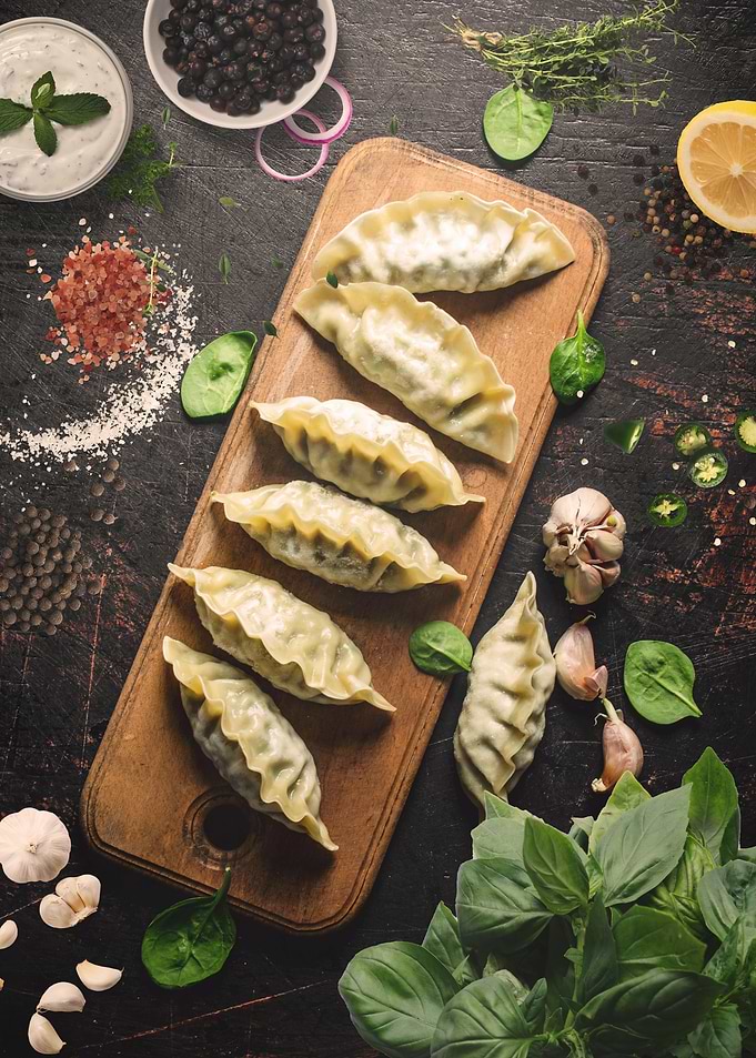Garlic ravioli dish