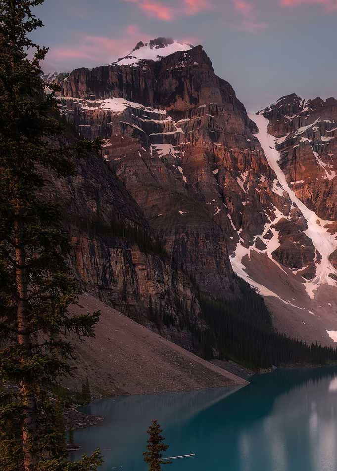 moraine lake mountains