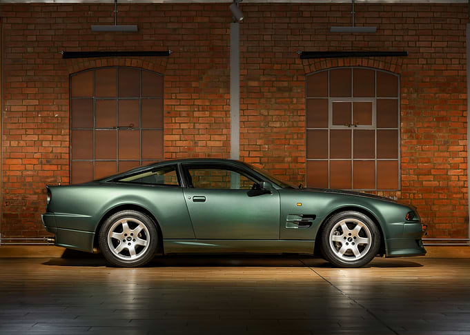 Aston Martin V8 Vantage