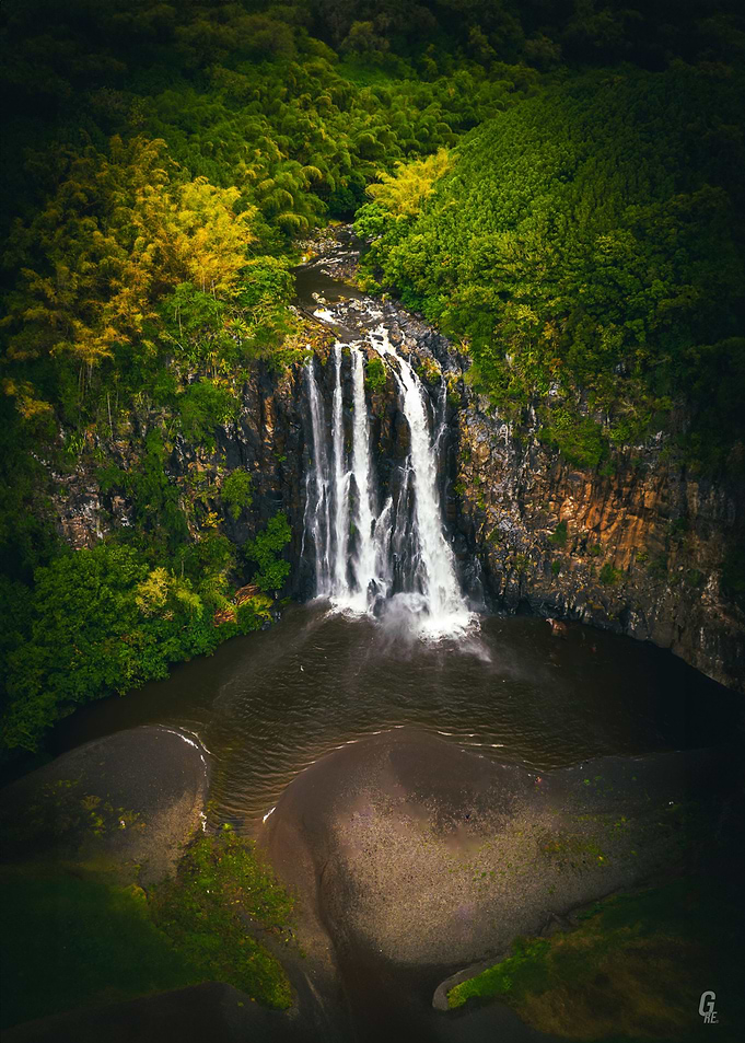 Waterfall Spectacle