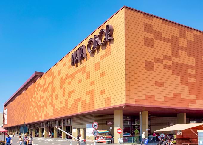 New Market in Obor