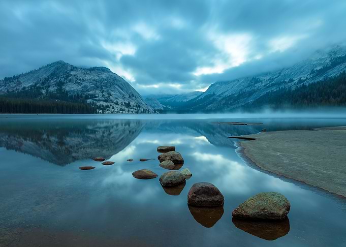 Dawn at Tenaya