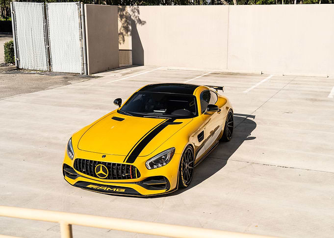 Mercedes benz amg gt