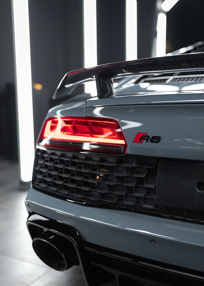 Audi R8