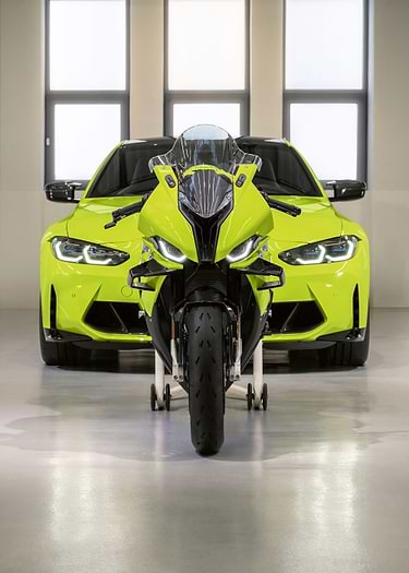 BMW M 1000 RR M4