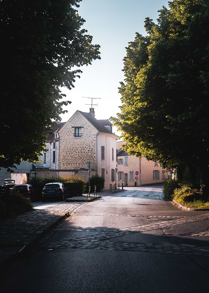 Quiet alley