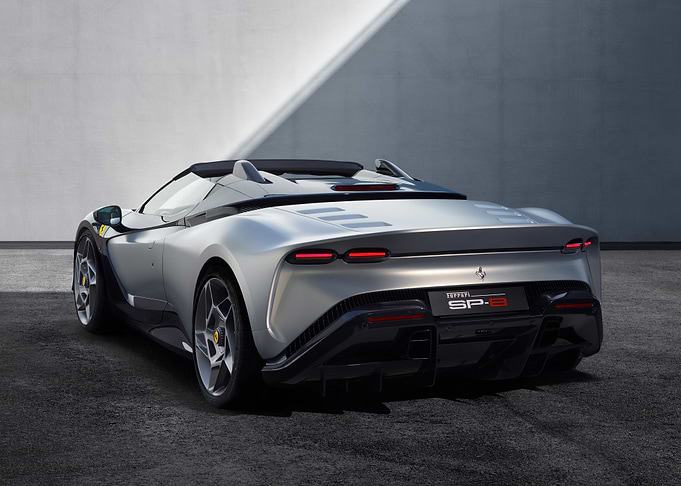 Ferrari sp 8
