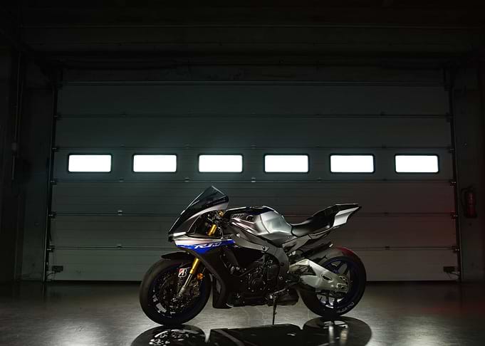 Yamaha R1