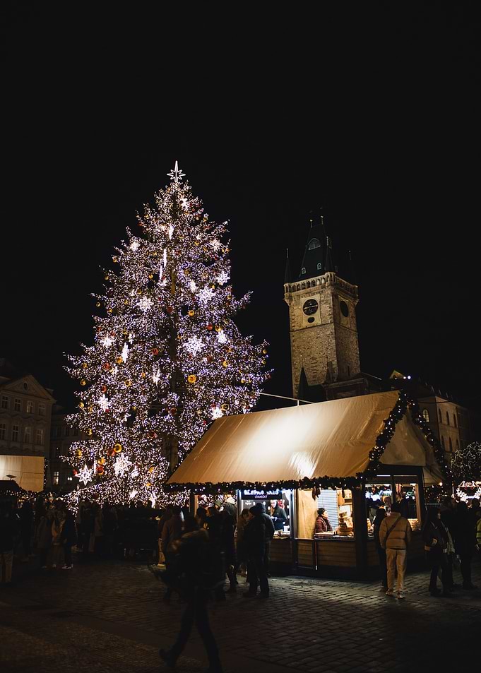 Nighttime Yuletide