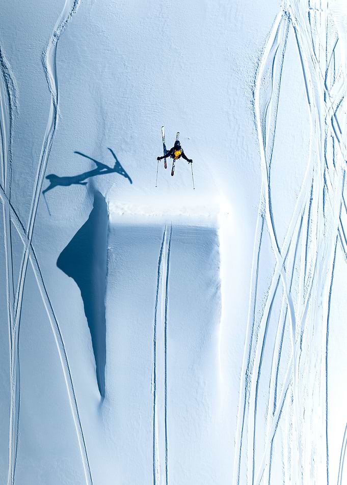 Flying Skiier