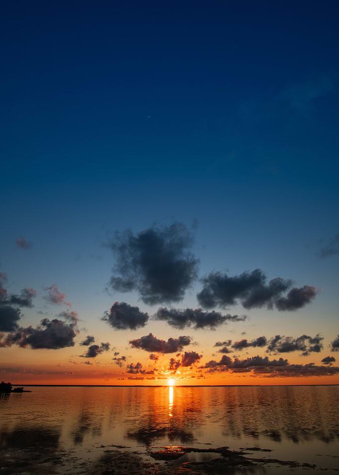 SUNRISE ISLA BLANCA