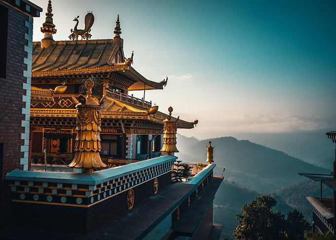 Thrangu Tashi Choling Mona