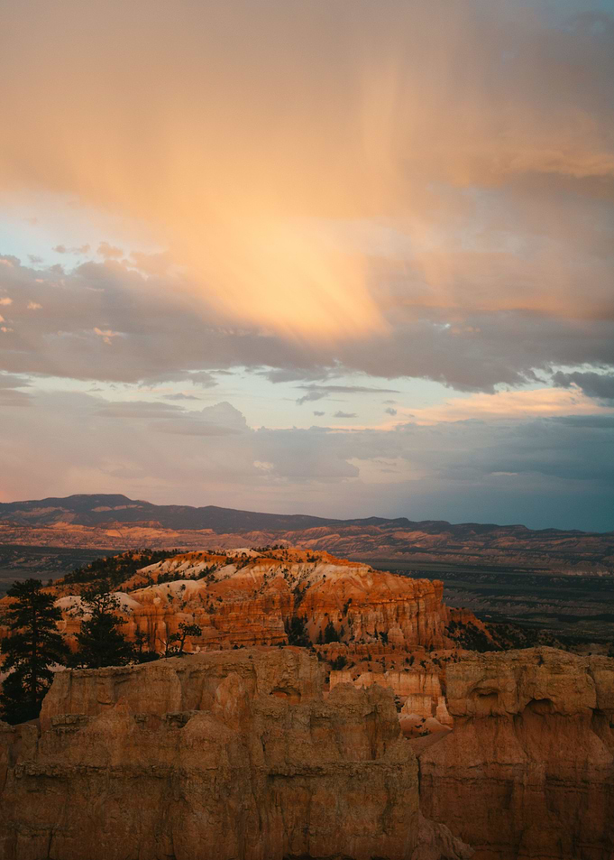 Canyon Sun Rays